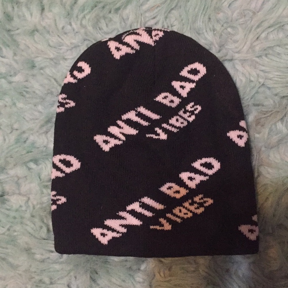 Anti-Bad Vibes Beanie 🎱